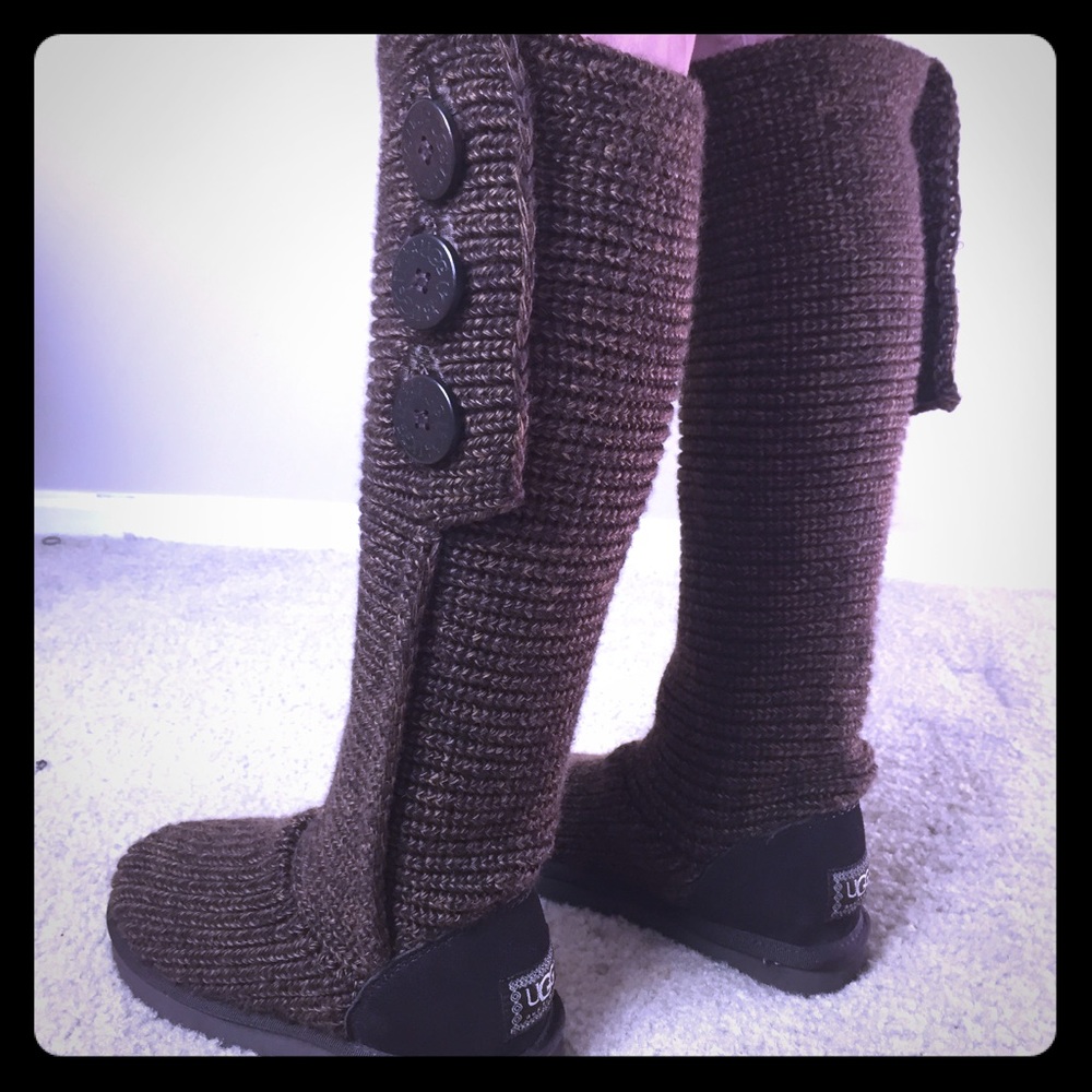 NEW UGG Australia classic 5819 brown knit SIZE 5